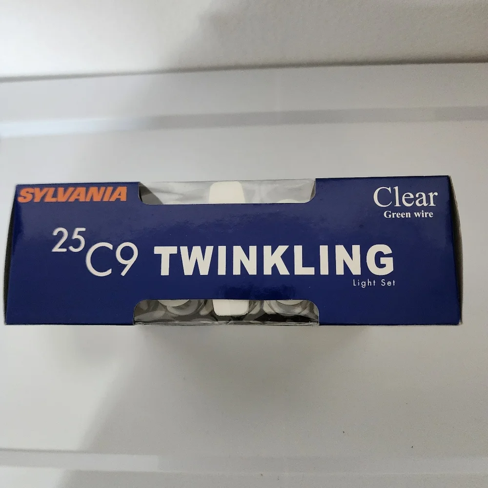 Sylvania C9 Twinkling Light Set Indoor/Outdoor 25 Bulbs Clear Holiday Christmas